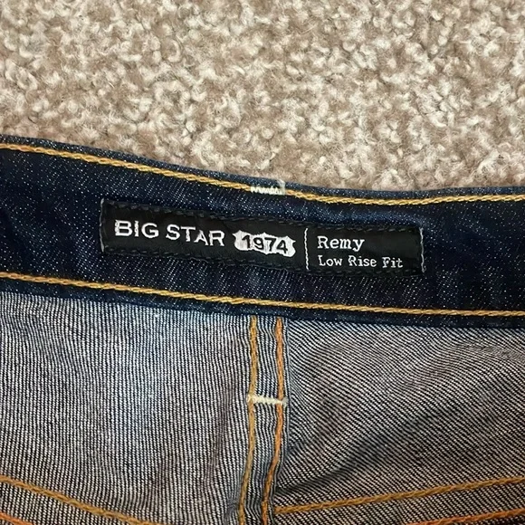 Big Star Remy Low Rise Cropped Jeans - Picture 6 of 8